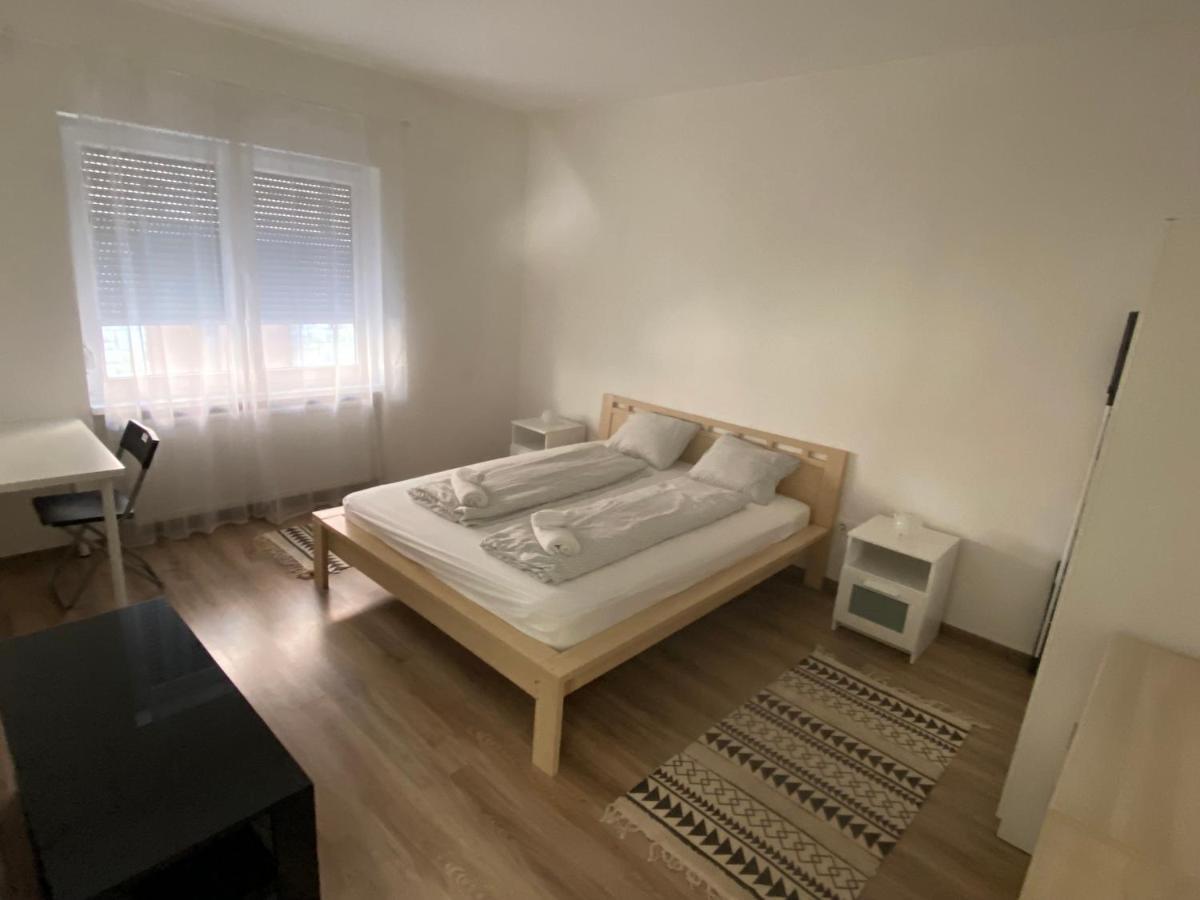 Apartament Garden Apartman House Pécs Zewnętrze zdjęcie